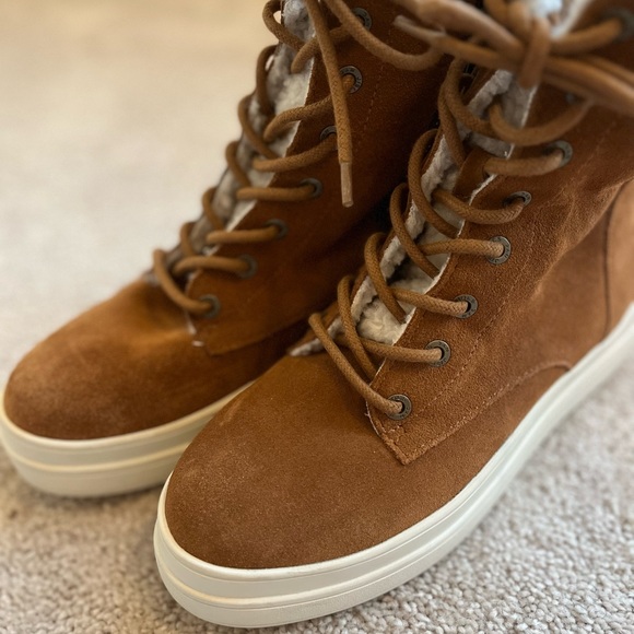 J Slides Torrie water resistant boots - Picture 9 of 11